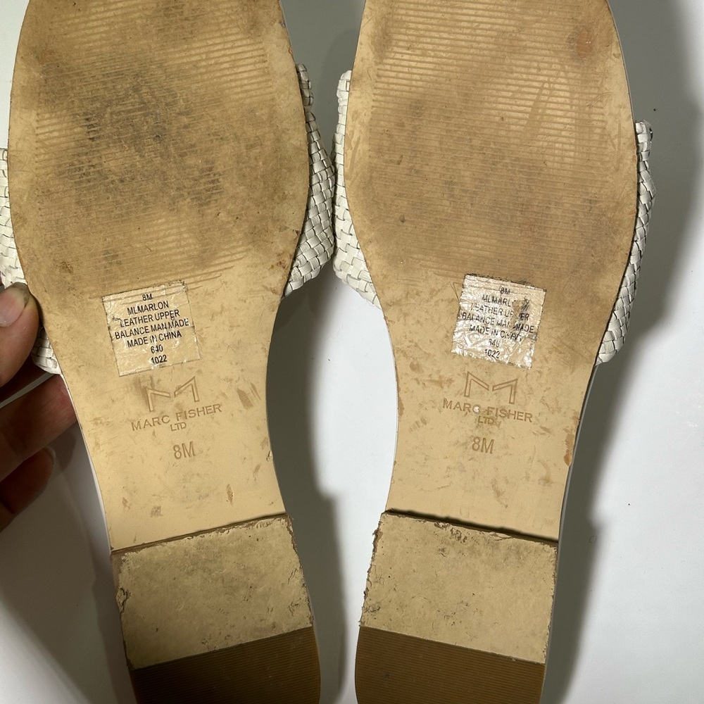 Marc Fisher LTD, Marlon Leather Woven Slide Sandals, Woman's Sz 8 - Picture 7 of 8